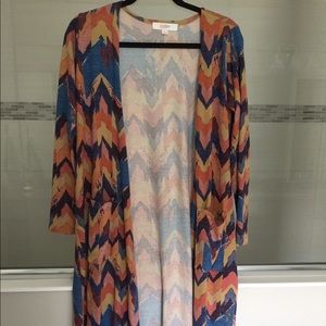 Small LuLaRoe Sarah Long Cardigan Chevron